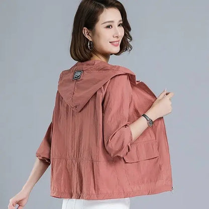 Sommerjacken für Frauen 2025, Oberbekleidung, cooler dünner Mantel, Mutter mittleren Alters, Kleidung, Korea, modische Damenbekleidung, Stickerei