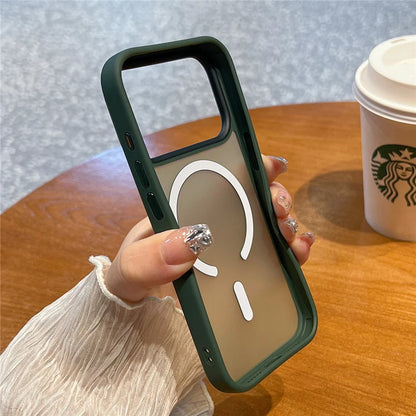 Matte Magsafe Case For iPhone 17 Air 17Pro 17Pro Max Translucent Wireless Charge Magnetic Hard Cover for iphone 16Pro 16Pro Max.
