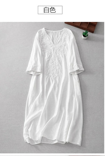Neuankömmling 2024 Sommer Kunst Stil Frauen Kurzarm V-Ausschnitt lockeres Kleid Vintage Stickerei solide weiße A-Linie lange Kleider.