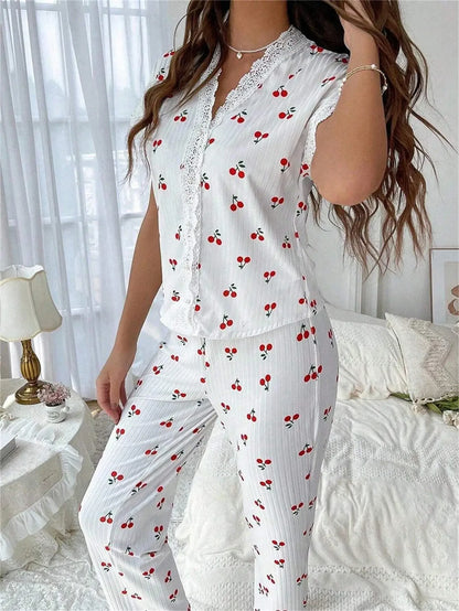 Damen-Pyjama-Set mit Spitzenbesatz, kurzärmliges Oberteil mit Knöpfen vorne und durchgehende Hose, Kirschdruck, 2-teilig, Nachtwäsche, Nachtwäsche, Homewear.
