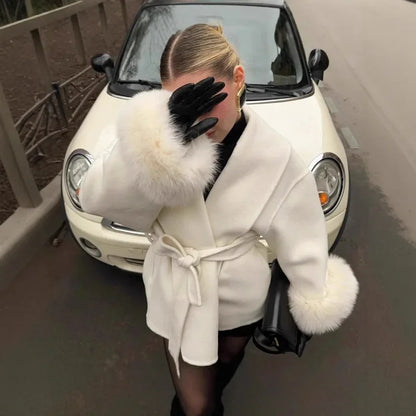 2025 Chic Lapel Plush Coat With Belt Women Vintage Faux Fur Sleeve Tweed Open Coats Female Autumn Winter Casual Street Outwear.