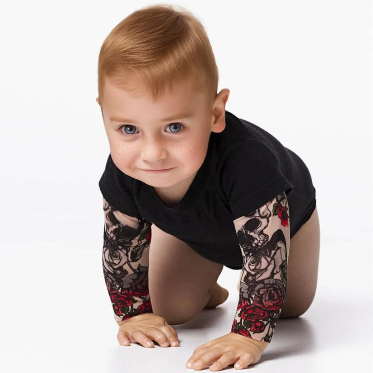 Sommer Baby Boy Kleidung Body suits Mode Neugeborenen Stram pler gefälschte zwei tätowierte Ärmel Baumwolle bequeme Baby Bodysuit Einteiler.