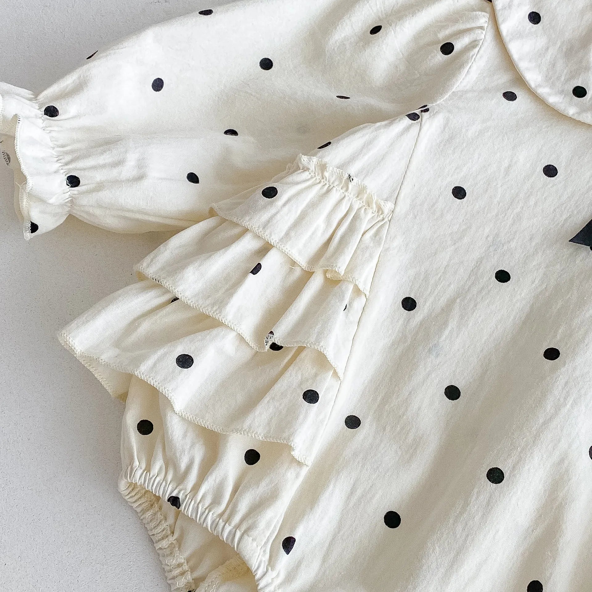 2023 herbst Neue Baby Mädchen Bodysuit Baumwolle Polka Dot Gedruckt Infant Mädchen Ein Stück Kleidung Kleinkind Overall Neugeborene Kleidung.