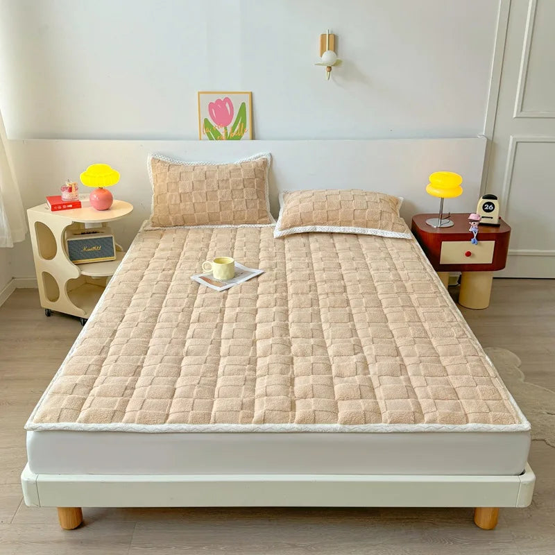 Winter Taft Velvet Mattress Topper Pad Fleece Bedspread Fold Non-slip Thin Tatami Mat Student Dormitory Bed Sheet Mattress Cover