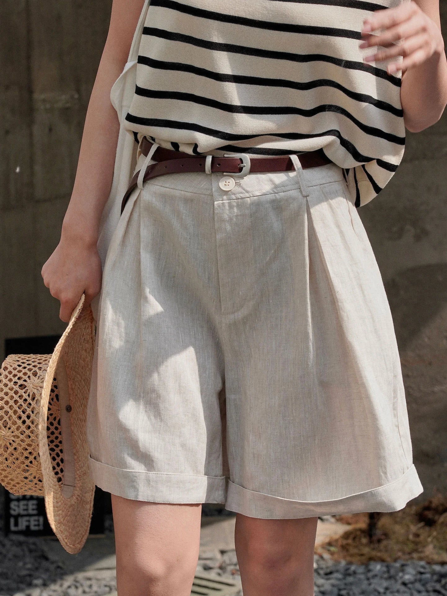 Summer Korea Style Lazy Linen Curled Bermuda Shorts Wide Leg Loose Slim Casual Hot Pants For Women.