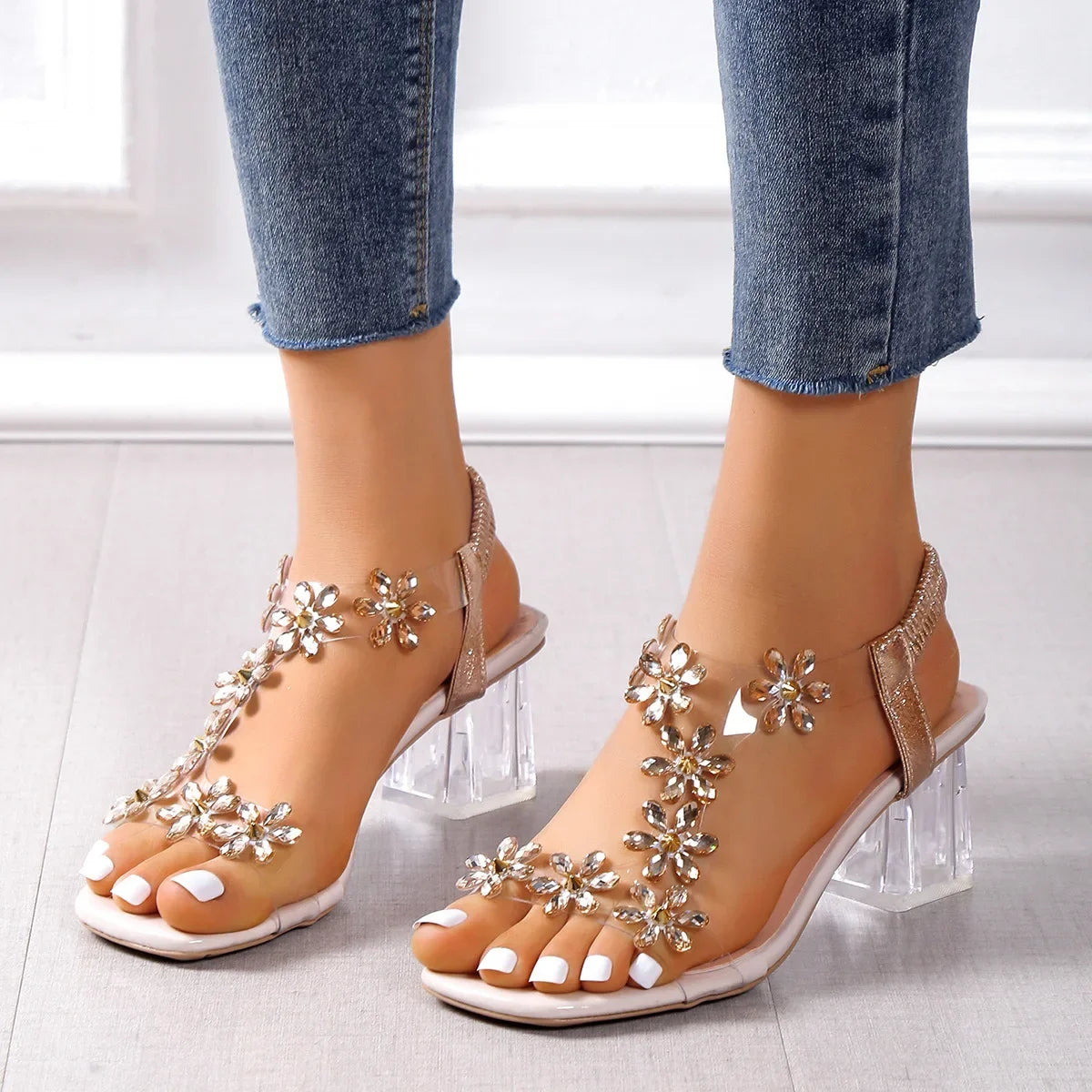 Women;s Sandals Pvc Crystal Flower Shoes for Women Decoration Chunky Heel Sandals Ladies Back Strap Fashion Shoes Female2024.