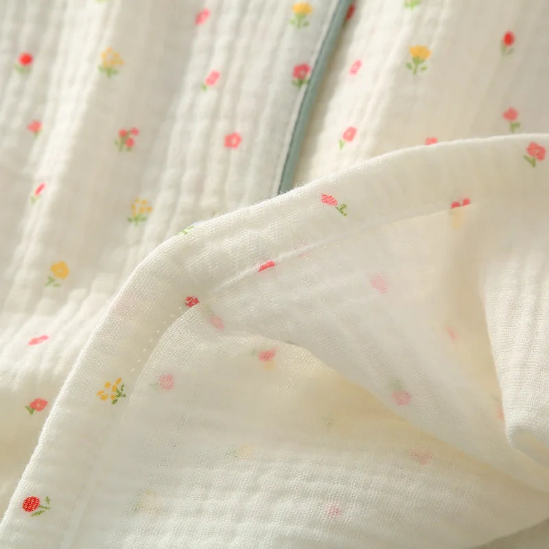 Pajamas pure cotton three-piece set spring and summer thin crepe autumn gauze lapel short-sleeved trousers shorts loungewear set.