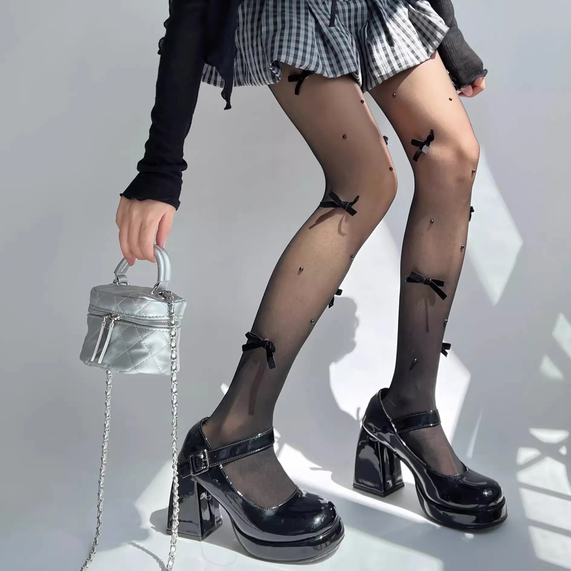 Lolita Pink Velvet Bow Embroidery Pearl Tights Pantyhose Fashion Women Tights JK Lolita Styles Sweet Girls Kawaii Cute Stocking.