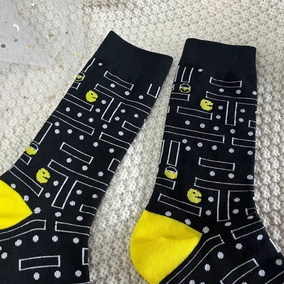 1 Pair Unisex Old School Game Sock Trendy Fashionable Suit In All Seasons For Daily Street.
