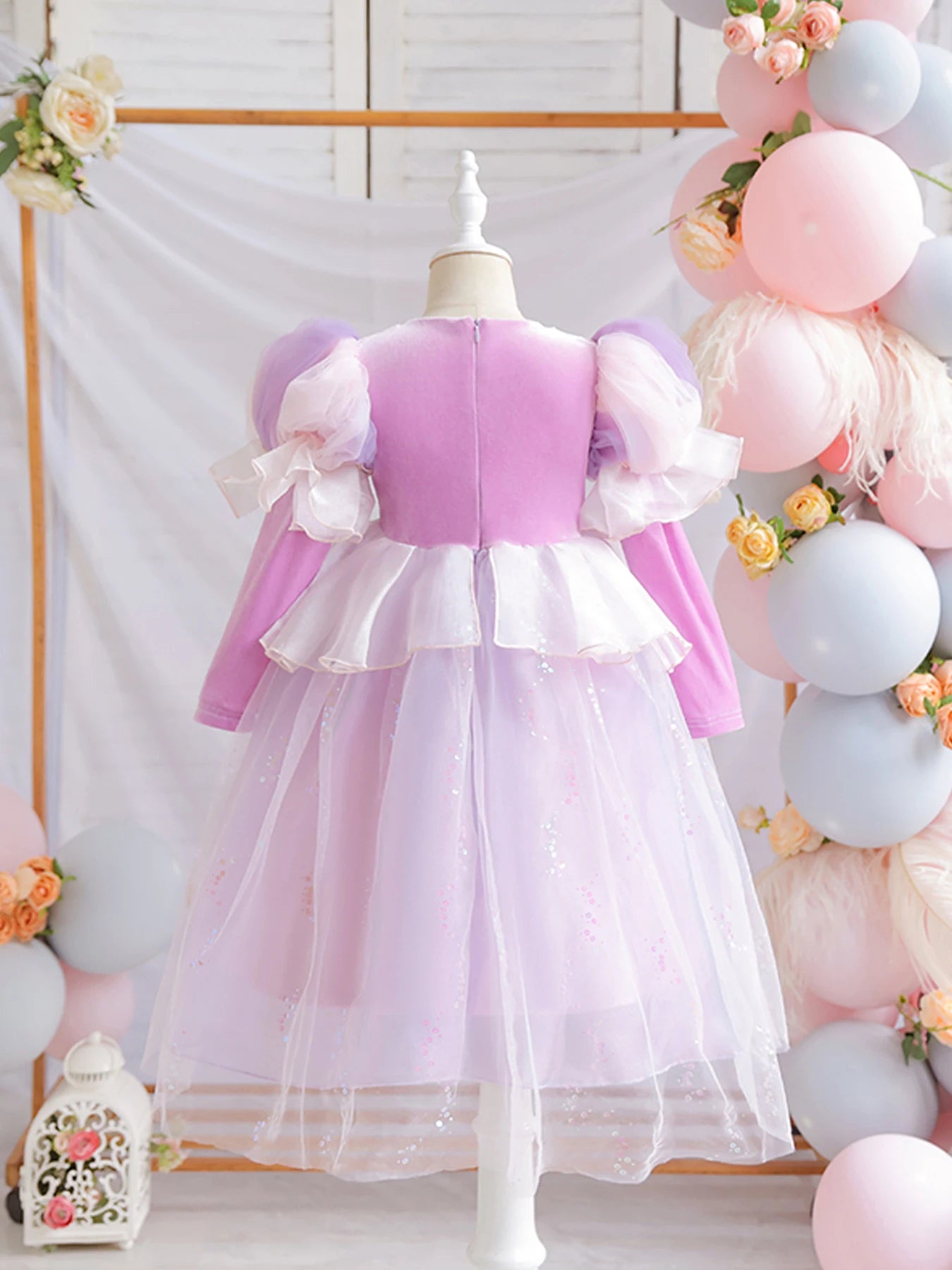 Wunderschönes Mädchenkleid, Puffärmel + lange Ärmel, Netzbedeckung, geeignet für Tänze, Partys, Auftritte, Host-Verkleidung.