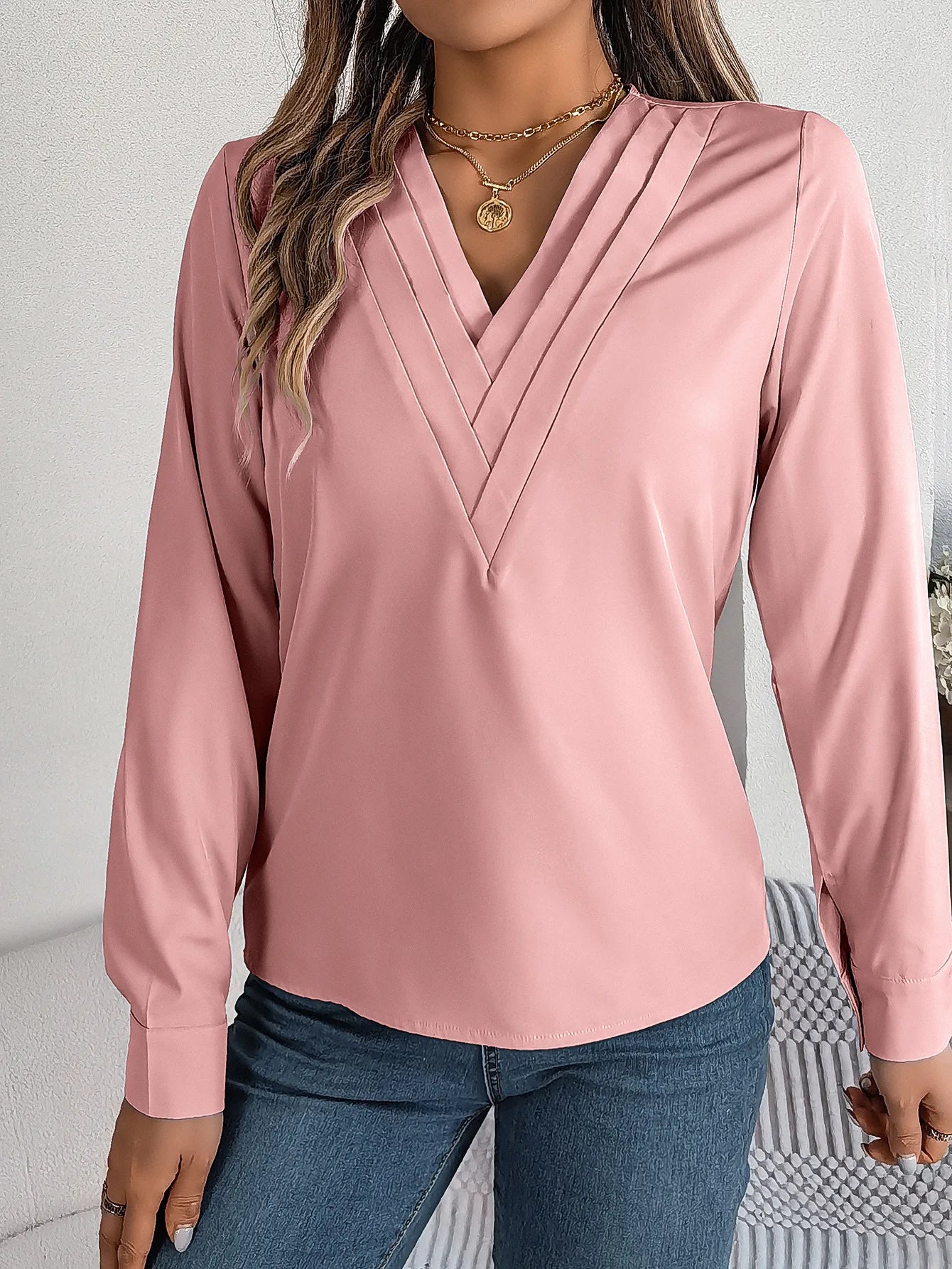 Summer And Autumn Women's Casual Shirt, Commuting Style Solid Color V-neck Long Sleeve Shirt Top