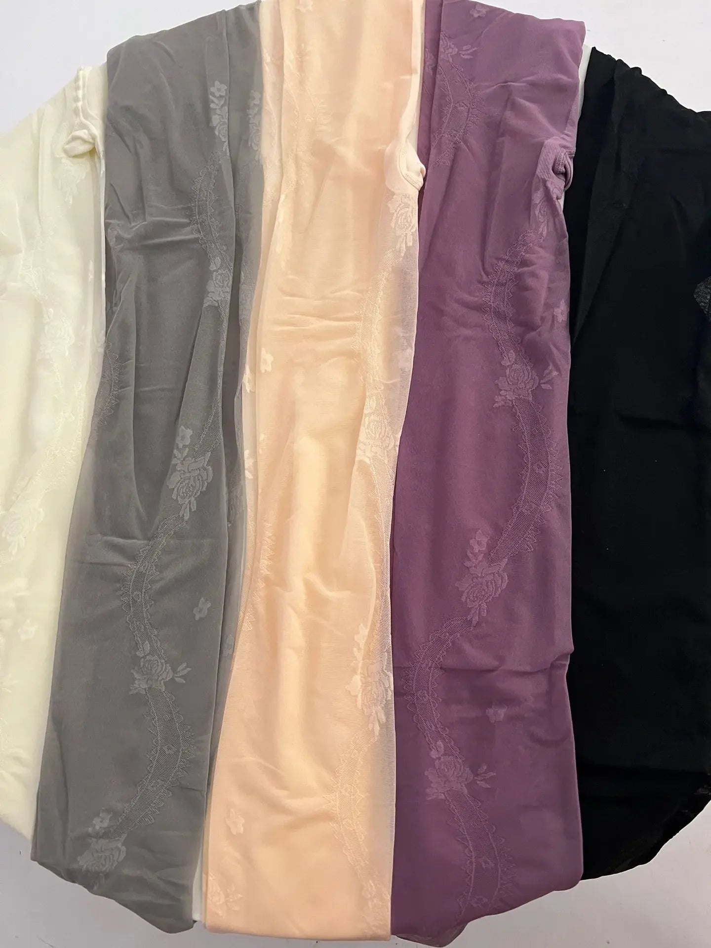 Spring Summer Transparent Floral Patterned Silk Stockings Women's Fashionable Belt Wrapped Pantyhose Thin Material Long Tube Soc.