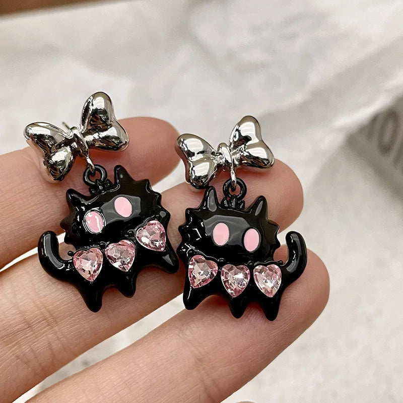 2023 New Fashion Cute Animal Stud Earrings Women Cartoon Small Black Cat Bear Shark Dinosaur Earring Ear Stud Girl Funny Jewelry.