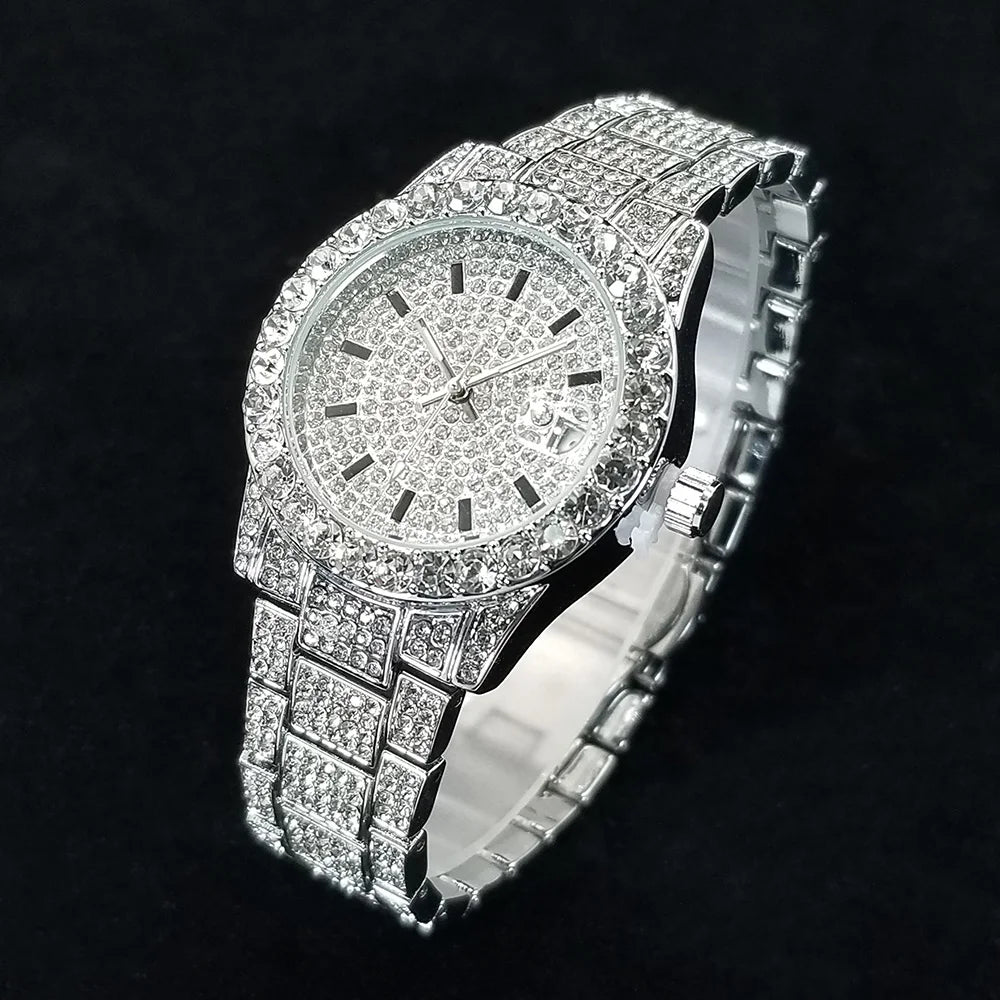 Elegant Diamond Watches Female Fashion Silver Round Stainless Steel Quartz Watch Iced Out Shiny Waterproof Clock Gift for Women.