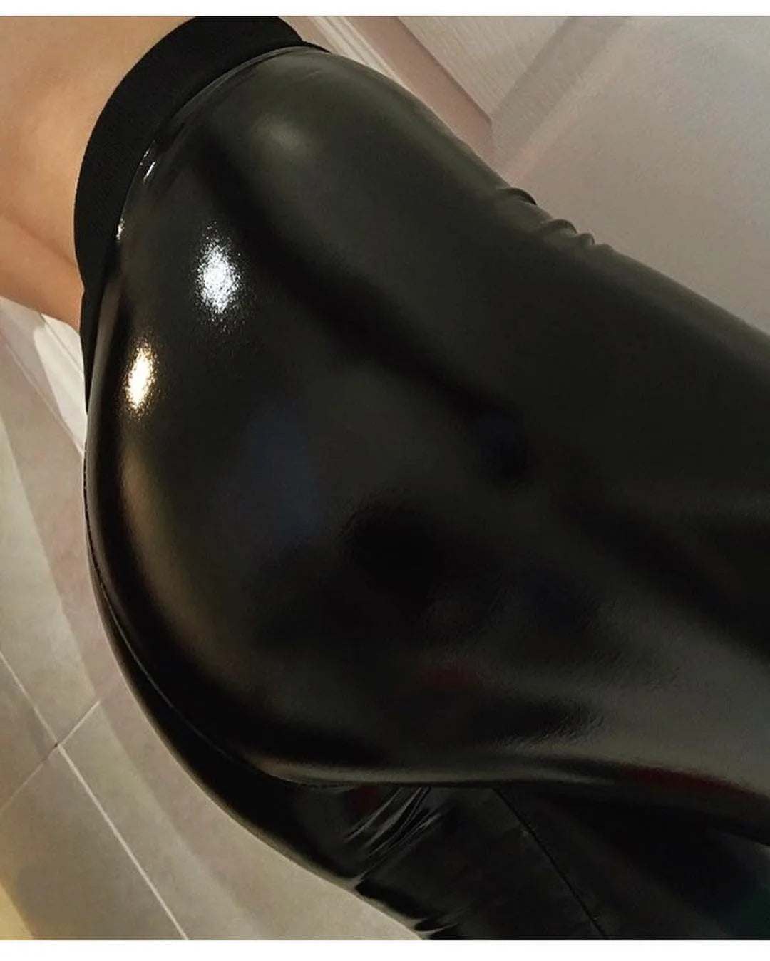 New Bright  Pu Pants Women Black Slim Leather Pants Sexy Hip Liftting Yoga Fitness Leggings Running Casual Fashion Pu Pants.