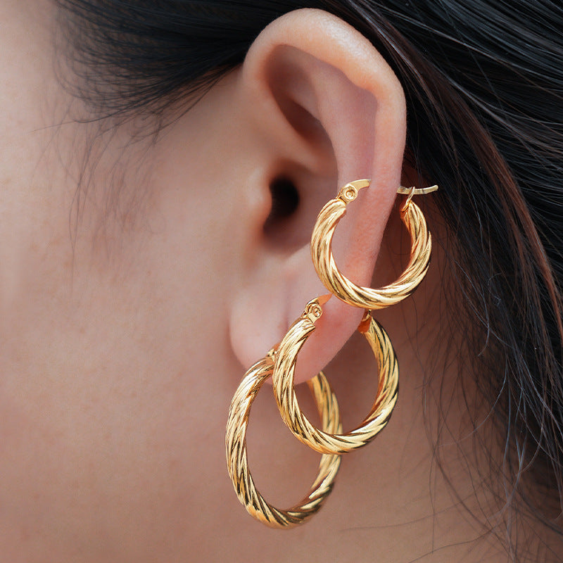 3pair Vintage Twisted Hoop Earrings for Women Gold Plated Stainless Steel Twist Ear Buckle Stackable Circle Hoops Party Jewelry.