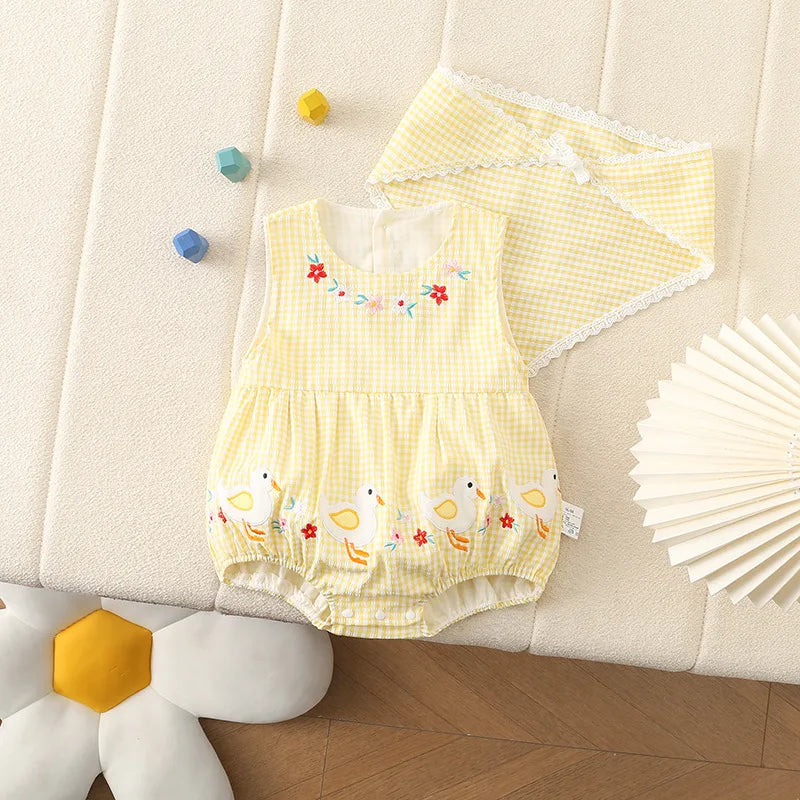 0–2 Jahre Neugeborene Kinder, bezaubernder Baby-Mädchen-Strampler aus Baumwollgaze, gelb kariert, bezauberndes besticktes Enten-Design – weich und süß.