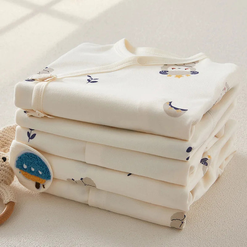 Baby Strampler Gereinigte Baumwolle Neugeborene Kleidung Cartoon Jungen Mädchen Bodys Lange Ärmel Belüftung Vier Jahreszeiten Strampler Pyjamas.