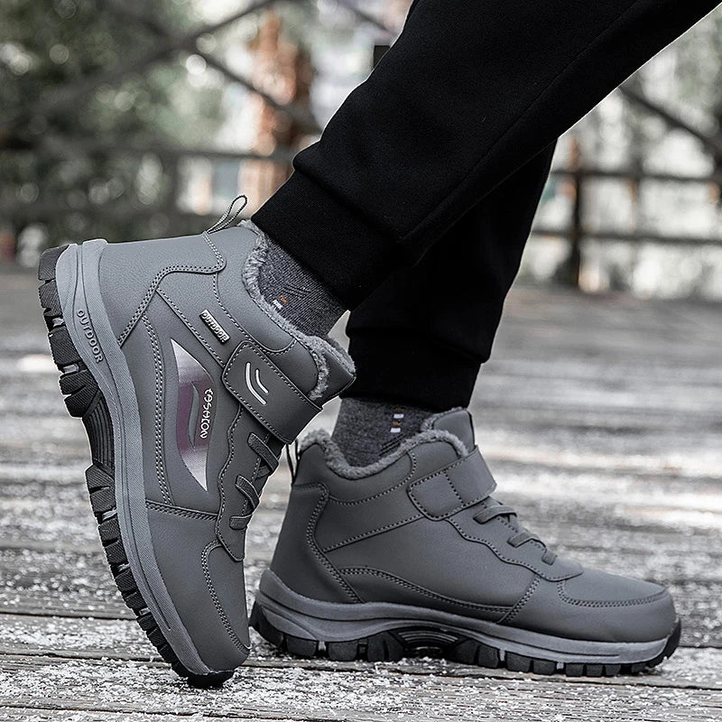 Unisex Winter Cotton Shoes Thick Soled Leather Warm Comfortable Snow Walking Casual Shoes Lightweight Outdoor High Top Boots.