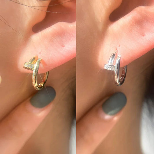 1 Pair Simple Ear Buckle for Women Fashion Copper Plated with Golded Design Hoop Earrings Fashion Jewelry Gifts.