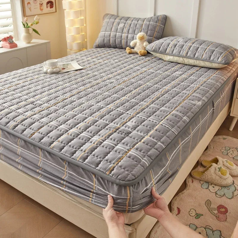 3pcs set Bed Cover Cute Quilted Mattress Cover Soft Skin-friendly Printed Bed Fitted Sheet 1pc mattress cover+2pcs pillowcase