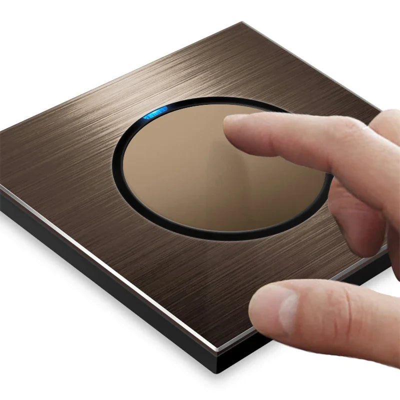 YINKA Schaltersteckdose, Aluminium, gebürstetes braunes Panel mit LED-Anzeige, EU-Steckdose, Schalttafel, elektrischer Lichtschalter, AC110–250 V, NET.