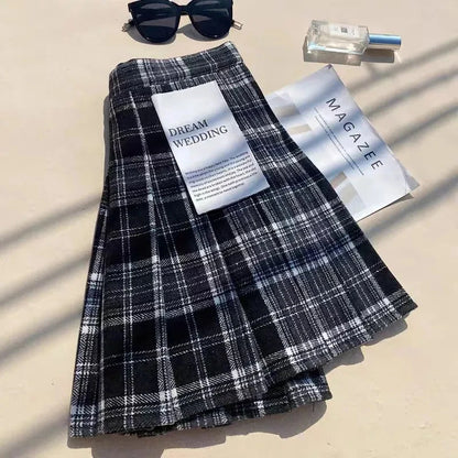Plaid Woolen Pleated Skirts for Women Fall Winter High Waist Preppy Warm Mini Skirts Lady Fashion Korean All-Match A Line Skirts.