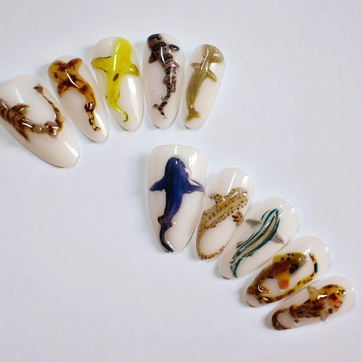 10pcs Handmade Press on Nails Cartoon Shark Pattern Design Fake Nails Wearable Detachable Ins Simple Almond Shaped False Nails.