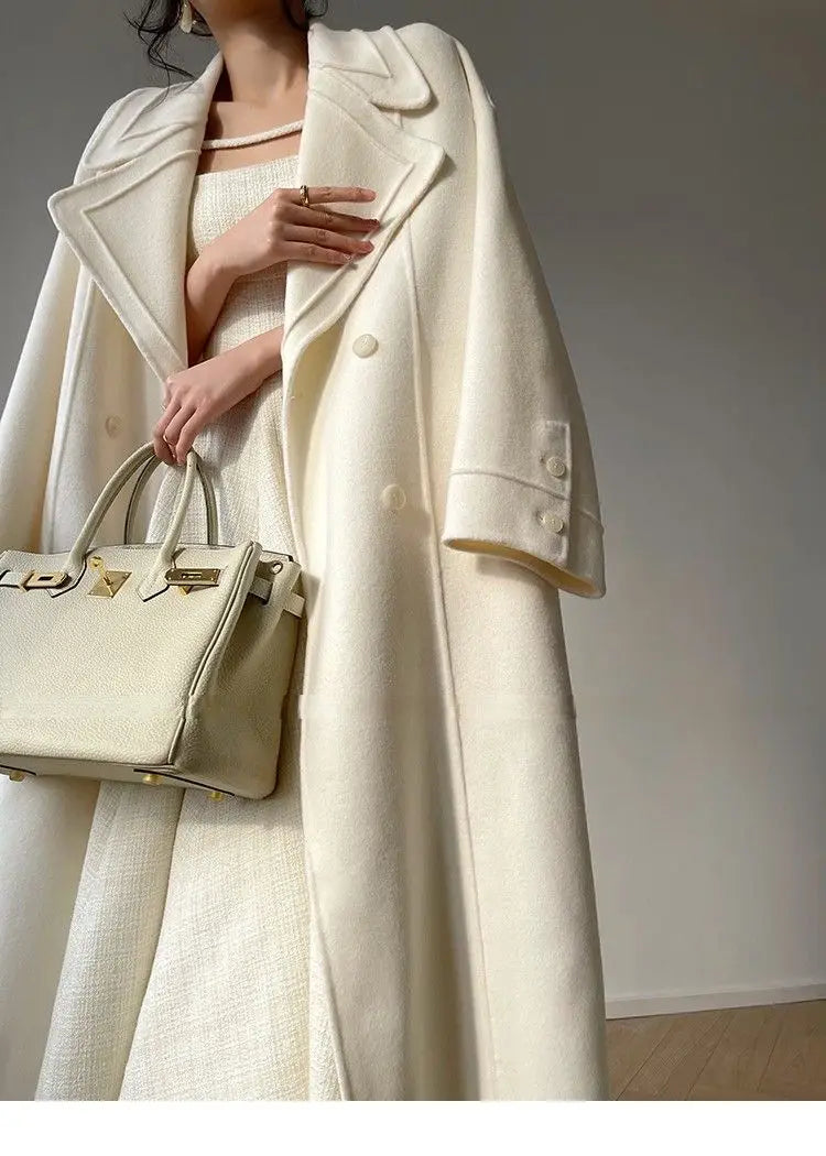 Weißer Mantel im französischen Stil, High-End-Temperament, Herbst-Winter, langer Wollmantel, 2025, neuer Damen-Wollmantel, modische lose Oberbekleidung.