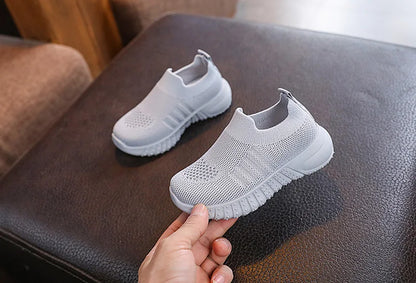 Children Shoes Spring Summer Kids Sneakers Soft Breathable Mesh For Boys Slip-on Casual Shoes Anti-Slip Walking Baby Girls Shoes.