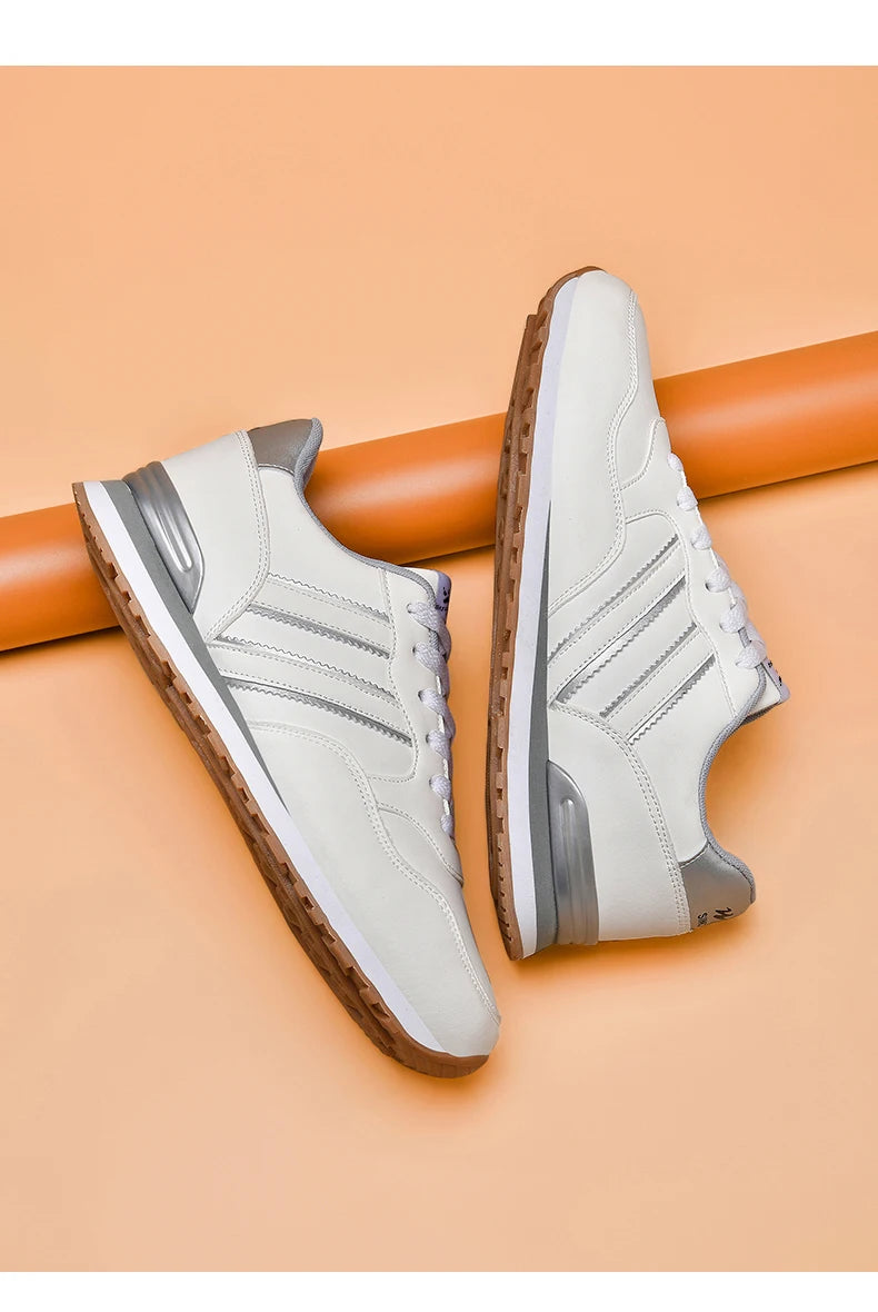 Turnschuhe Männer Casual Schuhe Licht Wildleder 2024 Neue Klassische Männer laufschuhe Outdoor Atmungsaktive Mesh Jogging Sport Schuhe.