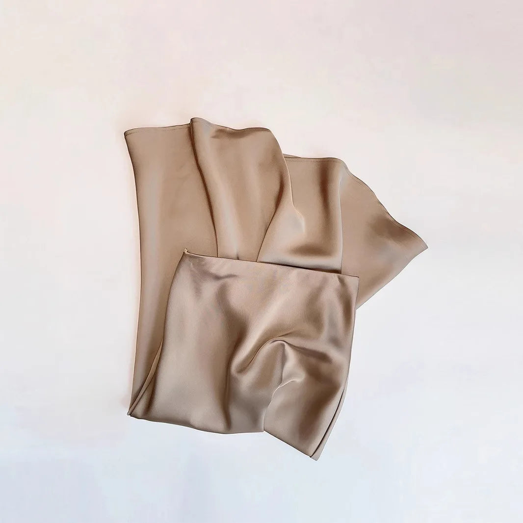 French Style Chic Women's Acetic Acid Satin Flowy High Waist Hip Hugging Skirt for Spring/Summer Fishing Tail Skirt A-line Skirt.