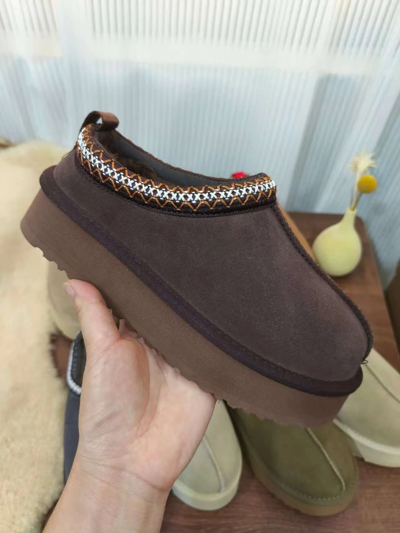 Snow boots for women - Women's wool leather boots - Winter warm fur boots - High-quality premium snow boots - 2025 model.