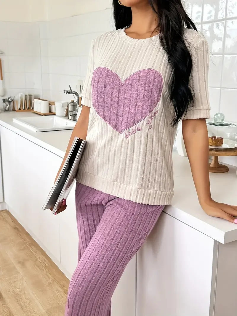 Autumn Winter Two-Piece Pajamas Set for Women Sleepwear Heart Print Round Neck Short Sleeve Long Pants Home Wear.