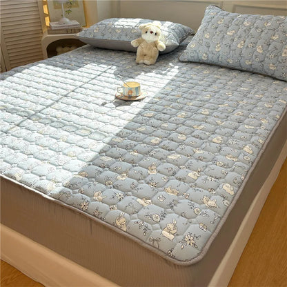 1pc Thicken Bed Cover Cartoon Print Bedspread Non-slip Mattress Protector Quilted Soft Bed Linen 매트리스 커버 (No Pillowcase).
