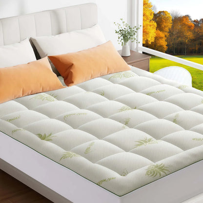 WQSPRING Aloe Vera Mattress Protector Soft Breathable Lightweight Comfortable Skin-Friendly Mattress Cover for Allergy Sufferers.
