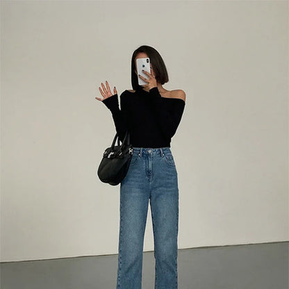 Fashion Skew Collar Off-shoulder Long-sleeved T-shirts Women Spring New Solid Slim Fit Crop Top Sexy Hollow Out Tees Shirts.