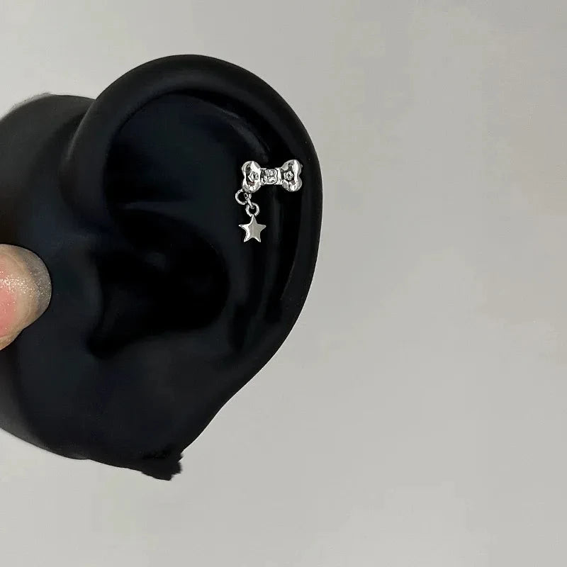 1 Pcs Sliver Dog Bone Claw 316L Stainless Steel Ear Bone Nail Korean Style Fashion Cartilage Earrings For Women Jewelry