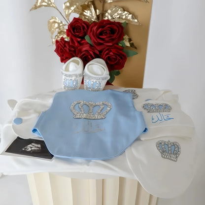 Baby Gold Angle Wings Einzigartige wesentliche Geschenkbox Personalisierter Name Strampler Set Kissen Decke Babyausstattung Outfit Geschlecht offenbaren Geschenke.