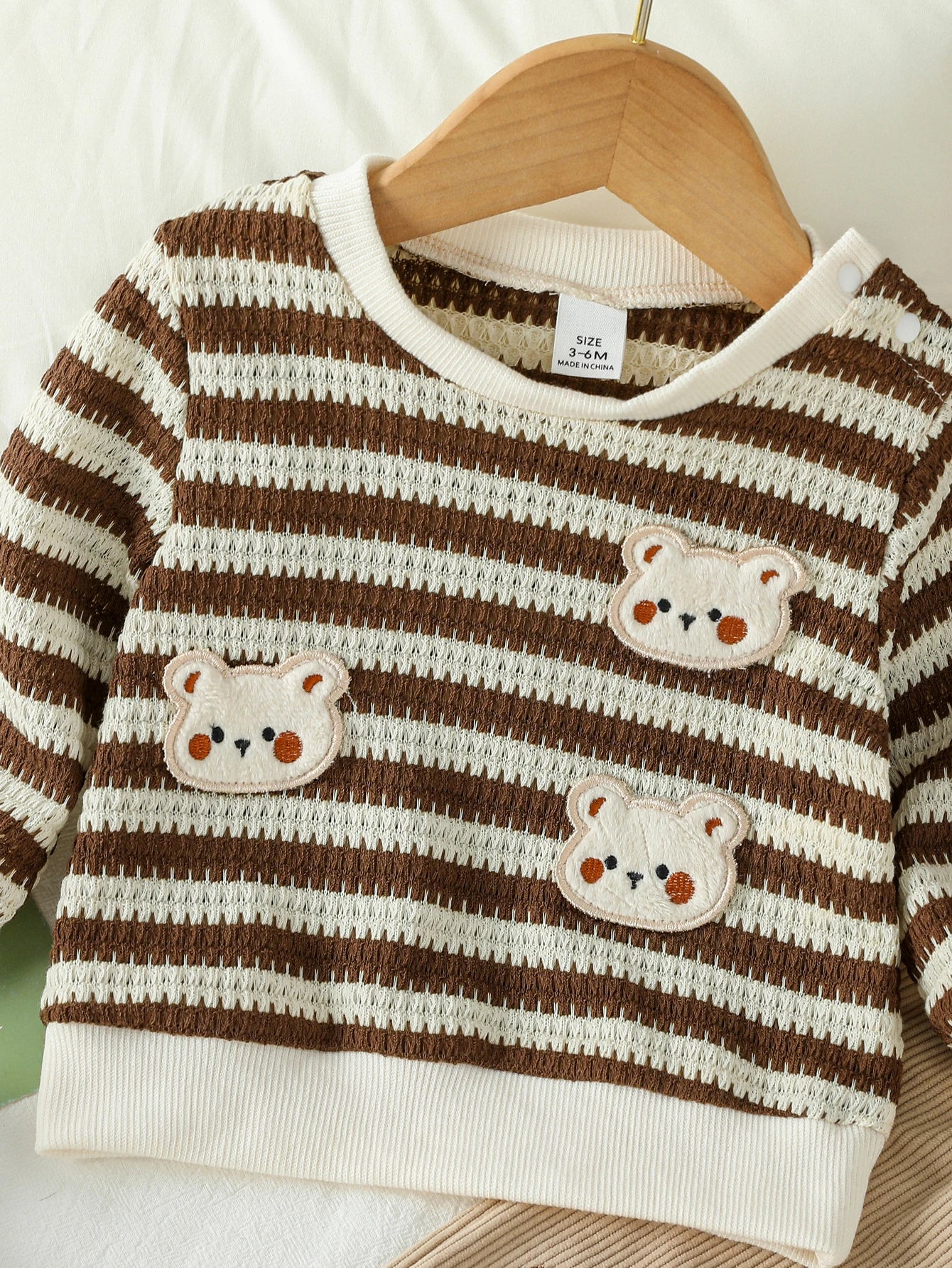 2Pcs Baby Neue Stil Mode Jungen Herbst Langarm Top Mit Gestreiften & Feste Hosen Mit Bär 1-3Y casual Daliy Tragen Kleidung Set.