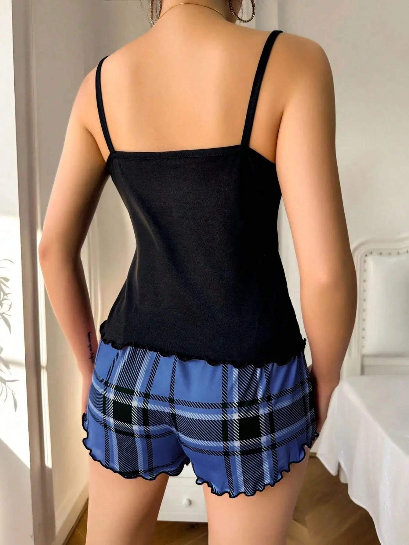 Frauen Sexy Hosenträger Shorts Dünne Pyjamas Brief Drucken Plaid Shorts Große Pyjamas Romantische Hause Tragen Sexy Nachtwäsche Kurze Pyjama.