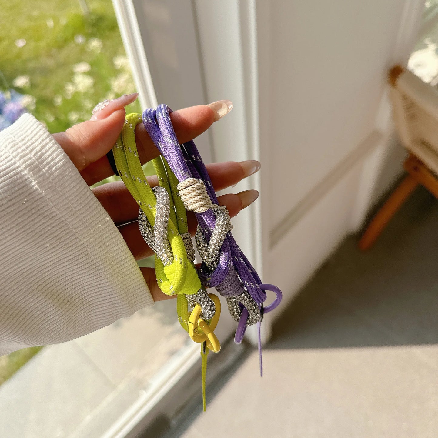 Rhinestone Short Strap Cell Phone Detachable Rope Keychain Braided Mobile Phone Lanyard Hanging Chain Ring Cord Wrist Strap.