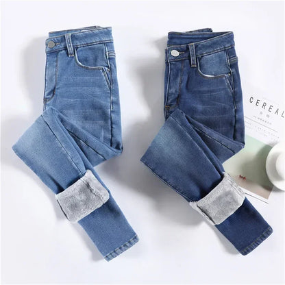 Frauen Thermische Dünne Jeans Mom Winter Warme Plüsch Stretch Jeans Dame Fleece Schnee Denim Hosen Student Bleistift Gerade Bein Hosen