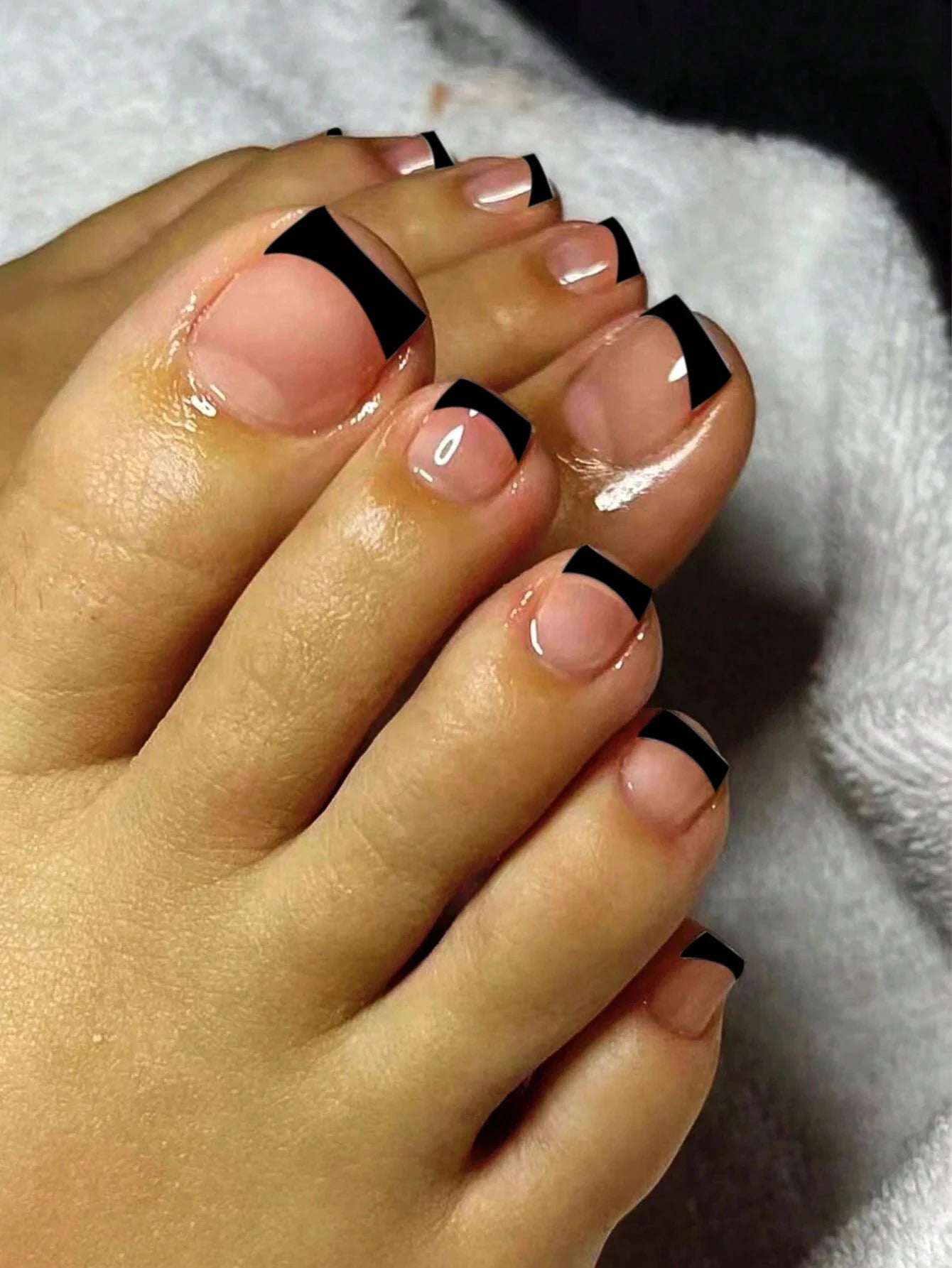 24 PCS Red/White/Black/Yellow/Wine Red Toenails Fake Toe Nails Natural  -Solid Color Square Press on Toenails Short