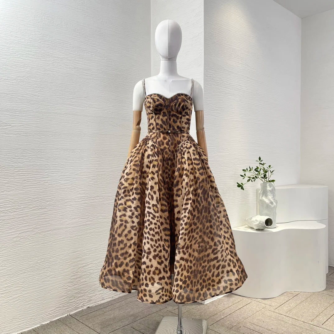 Klassisches Leopardenmuster, neues, hochwertiges 2025, Leinen-Seide, ärmellose Falten, Diamanten, Damen-Vintage-Spaghetti-Midikleid.