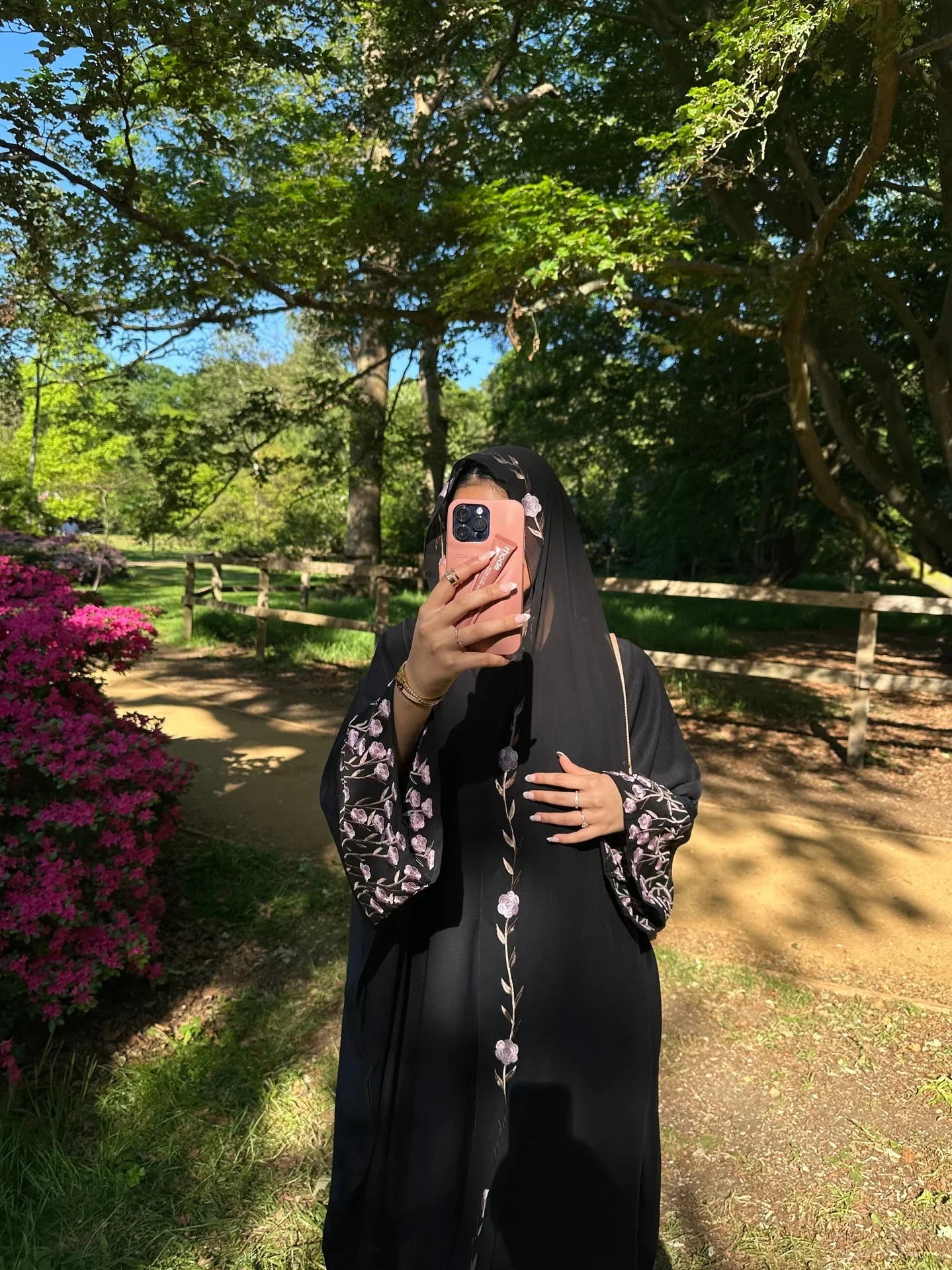 Islamic Clothes Black Flower Embroidery Abayas for Women Dubai Cardigan Muslim Saudi Open Abaya Kimono Luxury Hijab Dress Kaftan.