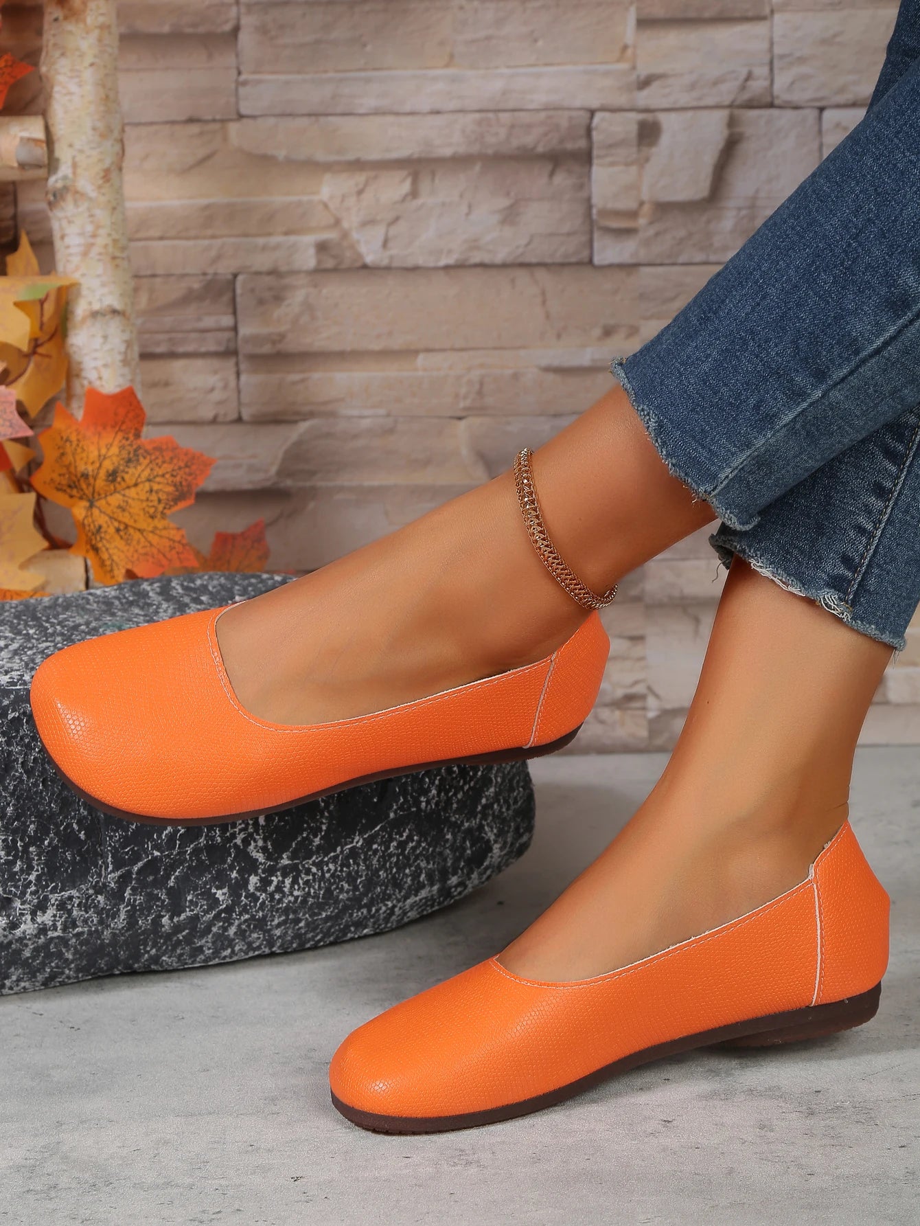 Popular flat sole single shoe round toe bean shoes 2024 new soft soled women's shoes large size single shoe grandmother shoes.