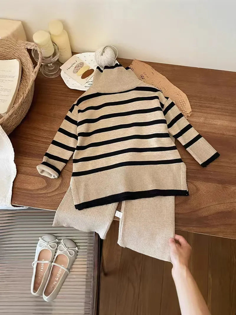 Girls' Autumn/Winter High Collar Sweater Set 2025 New Style Female Baby's Stylish Knitted Sweater Wide Leg Pants Two Piece Set.