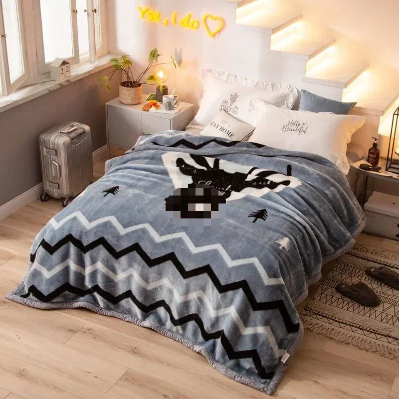 150x200cm  Home Blanket Double Layered Encrypted Plush Fur Coral Fleece Quilt Winter Dormitory Sofa Keep Warm Sheet Bed Cover.