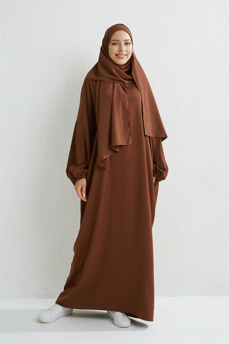 Muslim abaya